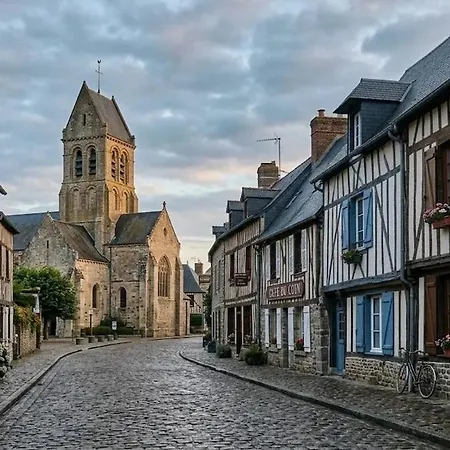 Chaleureux Proche Mont-saint-michel *